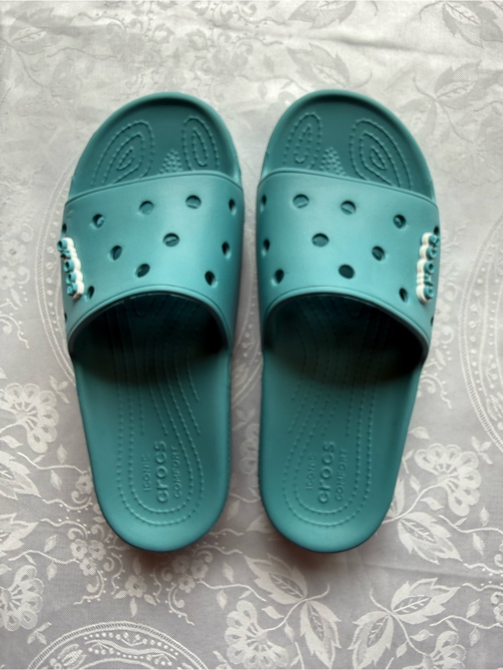 CROCS Men’s Size 10 Slides Sandals Aqua Turquoise Blue Slip-On Rubber Shoes